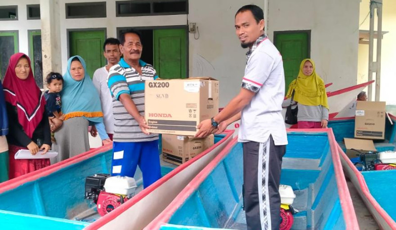 PENYERAHAN BANTUAN KETINTING BERSAMA BODI